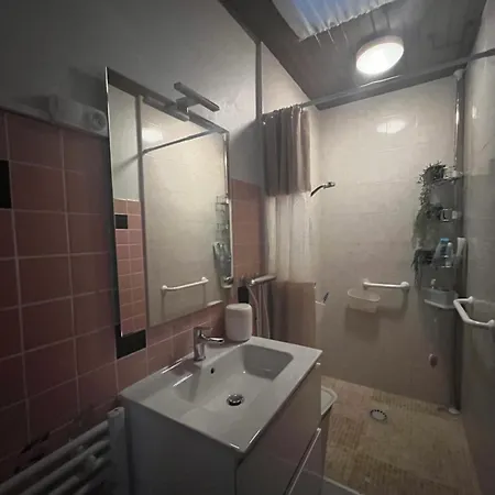 Apartament Avec Parking Max 7 Personnes *